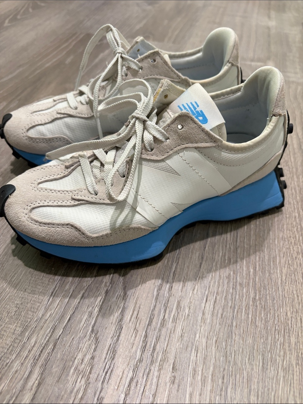 New Balance 327 Cream & Blue Retro Platform Runners